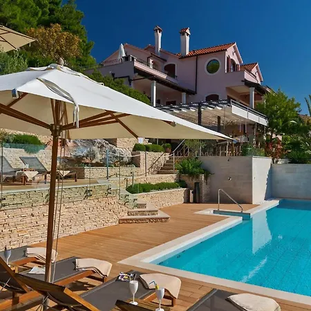 Majestic Terra Rossa Hvar Town