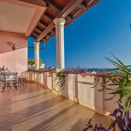 Majestic Terra Rossa Casa de Férias